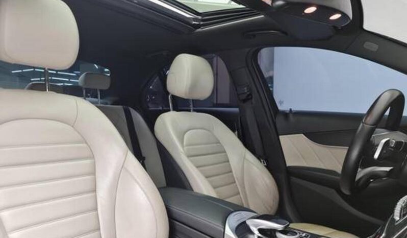 
								MERCEDES-BENZ C 300 cheio									