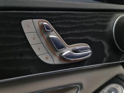 
										MERCEDES-BENZ C 300 cheio									