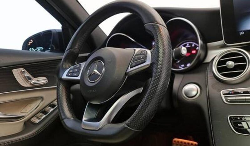 
								MERCEDES-BENZ C 300 cheio									