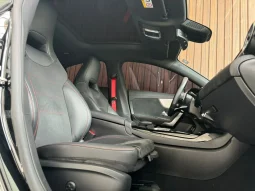 
										MERCEDES-BENZ CLA 35 AMG cheio									