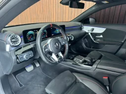
										MERCEDES-BENZ CLA 35 AMG cheio									