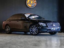 
										MERCEDES-BENZ E 300 cheio									