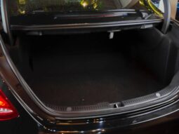 
										MERCEDES-BENZ E 300 cheio									