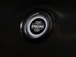 
										MERCEDES-BENZ E 300 cheio									