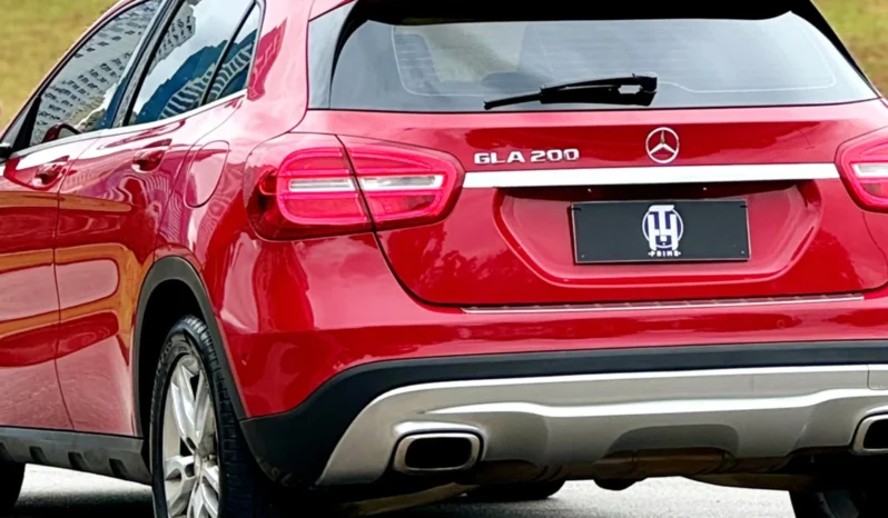 
								MERCEDES-BENZ GLA 200 cheio									