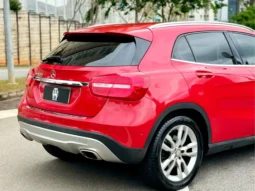 
										MERCEDES-BENZ GLA 200 cheio									
