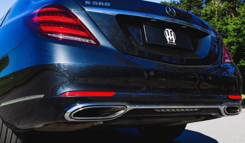 
								MERCEDES-BENZ S 560 cheio									