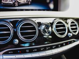 
										MERCEDES-BENZ S 560 cheio									