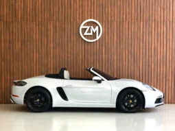 
										PORSCHE 718 cheio									
