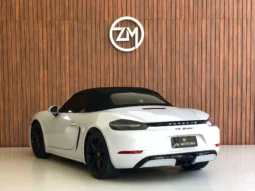 
										PORSCHE 718 cheio									