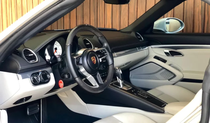 
								PORSCHE 718 cheio									
