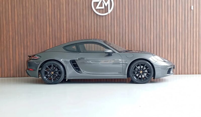 
								PORSCHE 718 cheio									