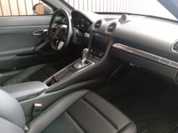 
										PORSCHE 718 cheio									