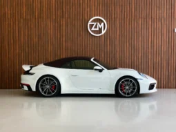 
										PORSCHE 911 CABRIOLET cheio									