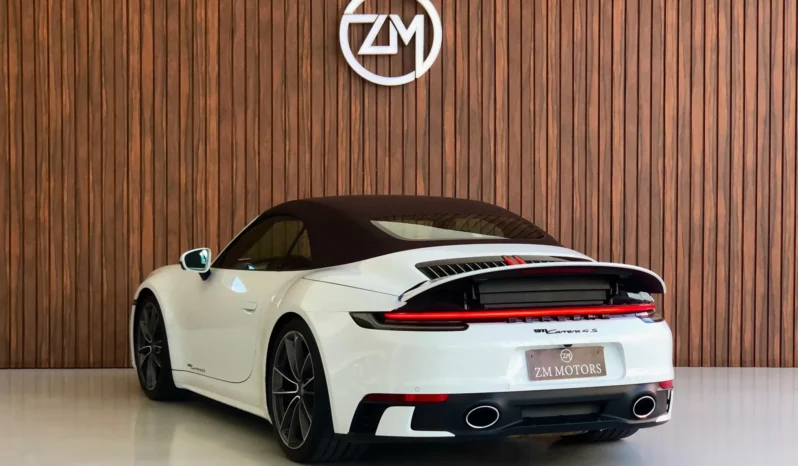 
								PORSCHE 911 CABRIOLET cheio									