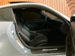 
										PORSCHE 911 cheio									