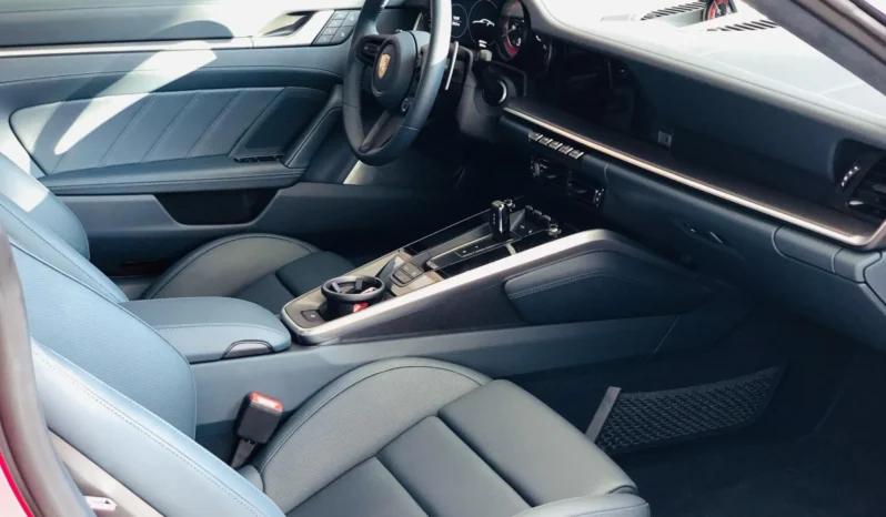 
								PORSCHE 911 cheio									