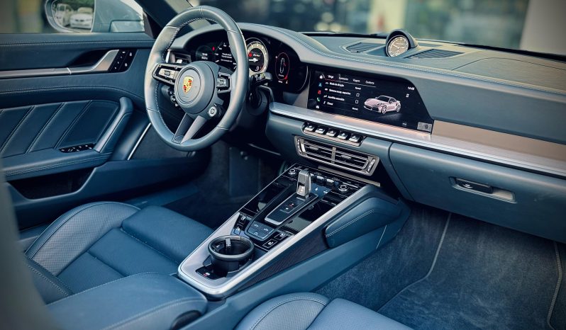 
								PORSCHE 911 CABRIOLET cheio									