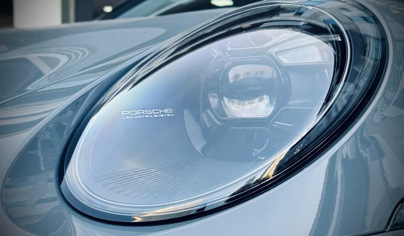 
								PORSCHE 911 CABRIOLET cheio									
