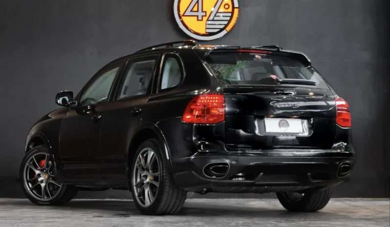 
								PORSCHE CAYENNE V8 cheio									
