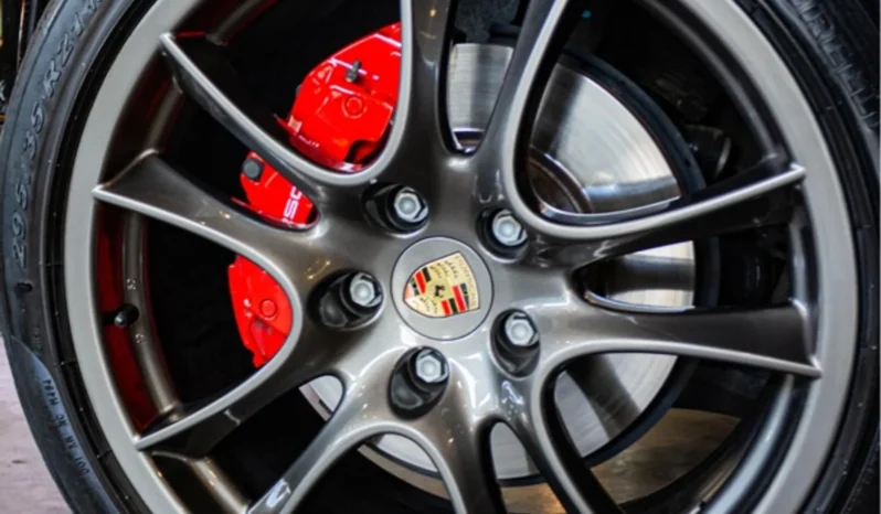 
								PORSCHE CAYENNE V8 cheio									