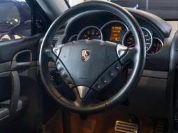 
										PORSCHE CAYENNE V8 cheio									