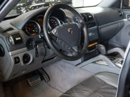 
										PORSCHE CAYENNE V8 cheio									