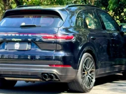 
										PORSCHE CAYENNE cheio									