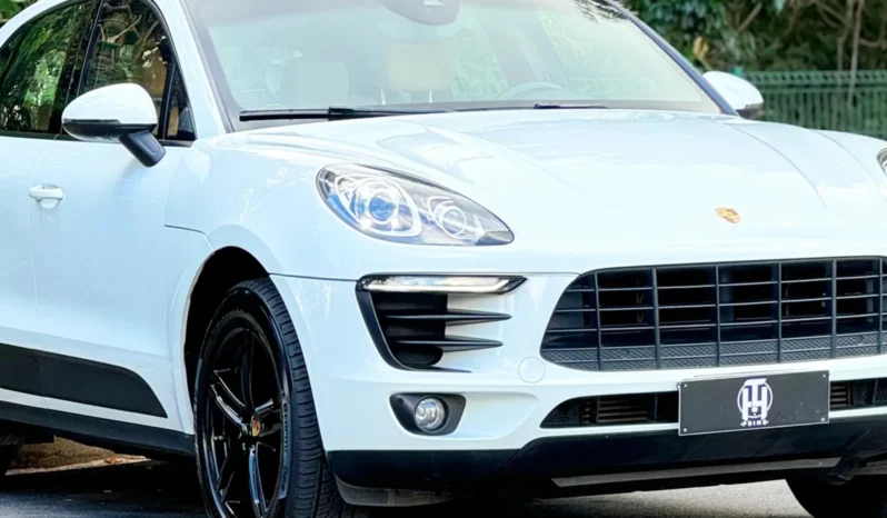 
								PORSCHE MACAN cheio									
