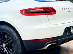 
										PORSCHE MACAN cheio									