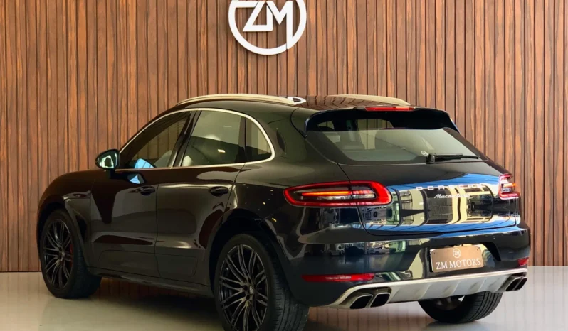 
								PORSCHE MACAN cheio									