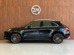 
										PORSCHE MACAN cheio									