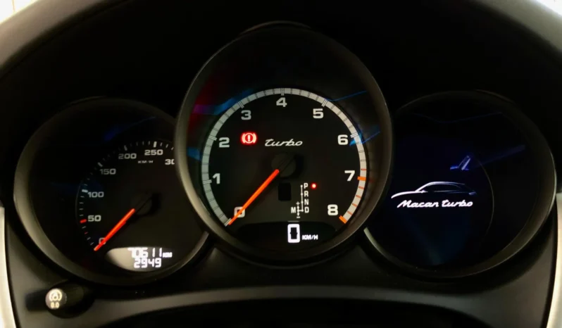 
								PORSCHE MACAN cheio									