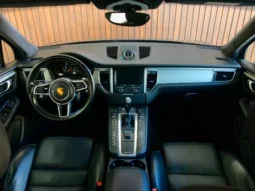 
										PORSCHE MACAN cheio									