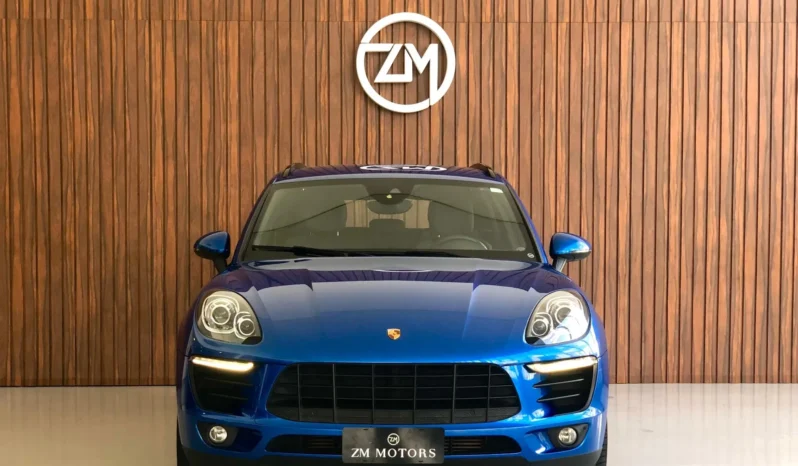 
								PORSCHE MACAN cheio									