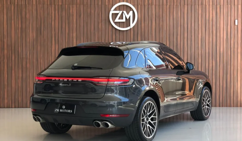 
								PORSCHE MACAN cheio									