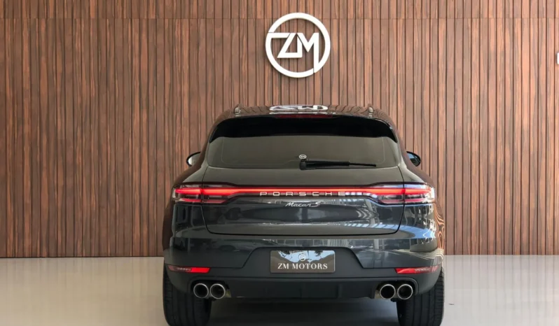
								PORSCHE MACAN cheio									