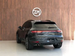 
										PORSCHE MACAN cheio									