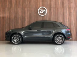 
										PORSCHE MACAN cheio									