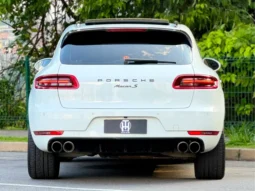 
										PORSCHE MACAN cheio									