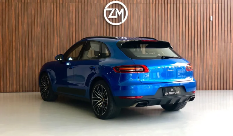 
								PORSCHE MACAN cheio									