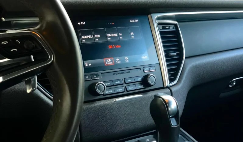 
								PORSCHE MACAN cheio									