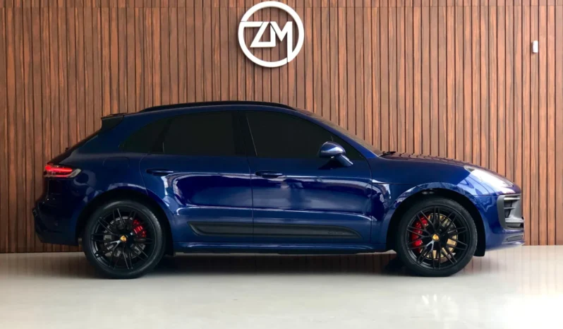 
								PORSCHE MACAN cheio									