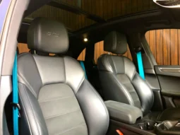 
										PORSCHE MACAN cheio									