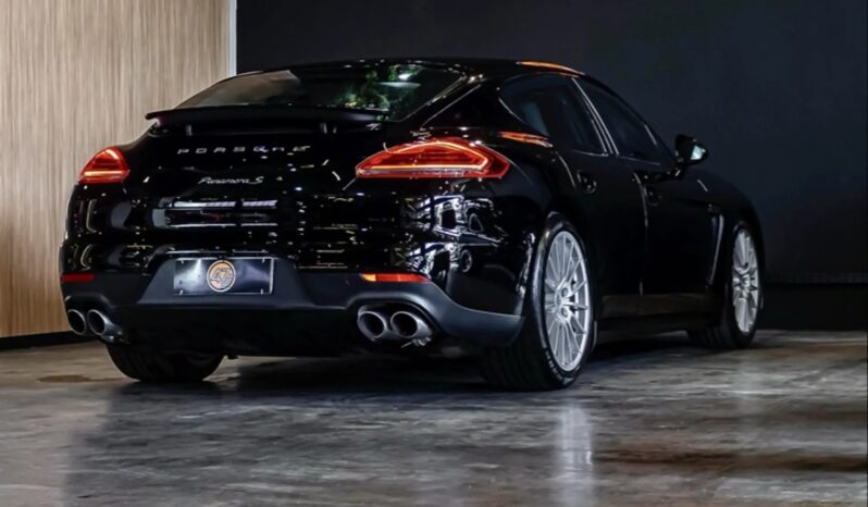 
								PORSCHE PANAMERA V6 cheio									
