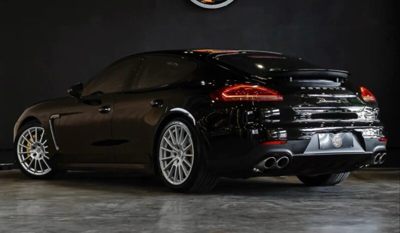 
								PORSCHE PANAMERA V6 cheio									