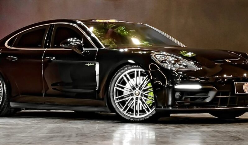 
								PORSCHE PANAMERA IMPECÁVEL cheio									