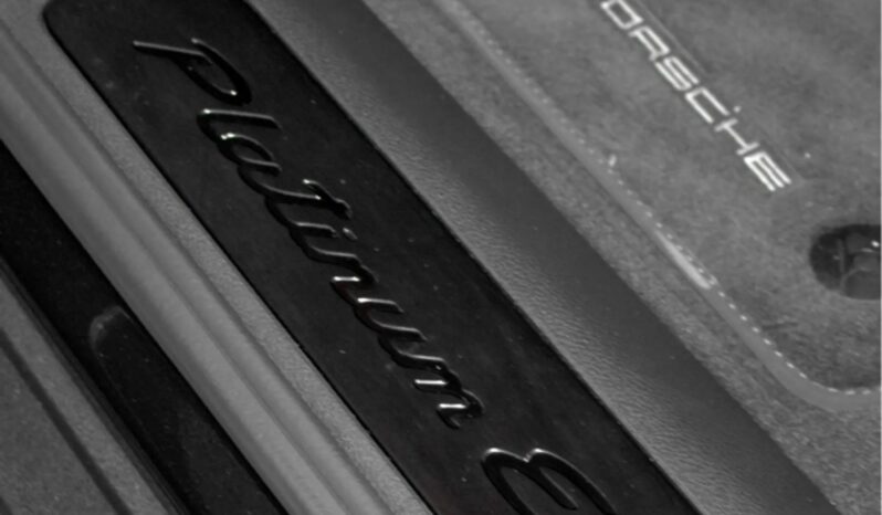 
								PORSCHE PANAMERA IMPECÁVEL cheio									