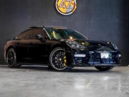 PORSCHE PANAMERA V8