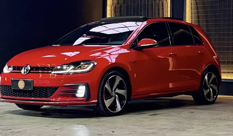
								VOLKSWAGEN GOLF cheio									